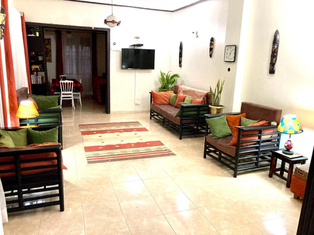 Okra House Hotel Entebbe Exterior photo
