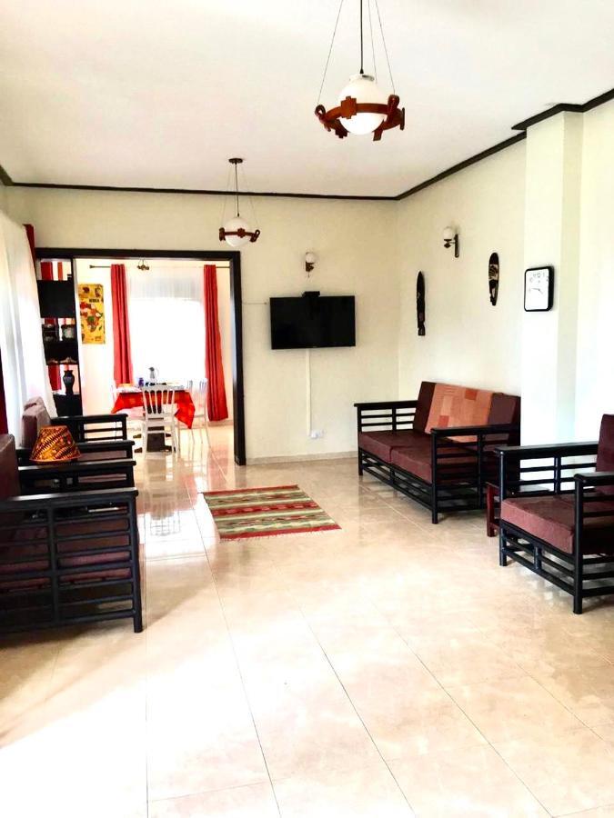 Okra House Hotel Entebbe Exterior photo